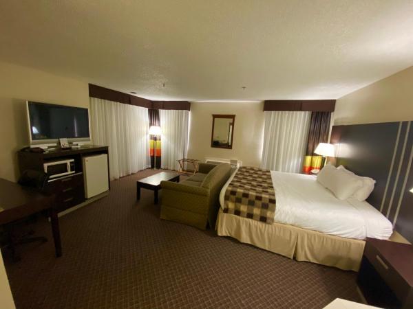 Baymont by Wyndham Smyrna : photo 2 de la chambre suite lit king-size – non-fumeurs