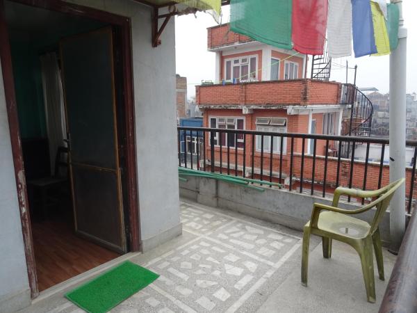Green House Lodge : photo 1 de la chambre chambre lits jumeaux avec terrasse