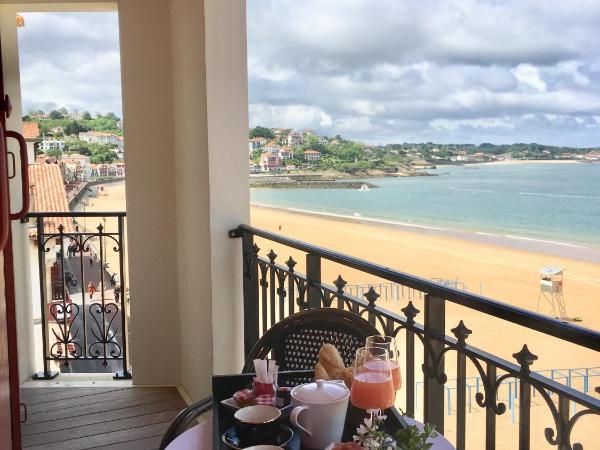 Hôtel de la Plage - Saint Jean de Luz : photo 7 de la chambre chambre prestige avec balcon - vue sur mer