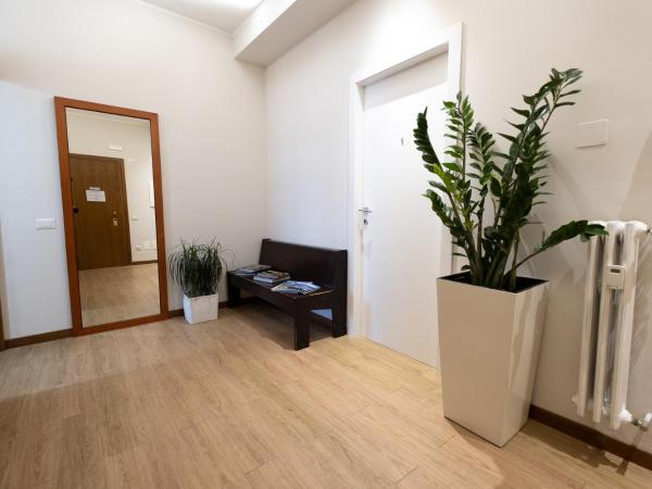 Cute & Cozy rooms train station : photo 10 de la chambre chambre double avec terrasse