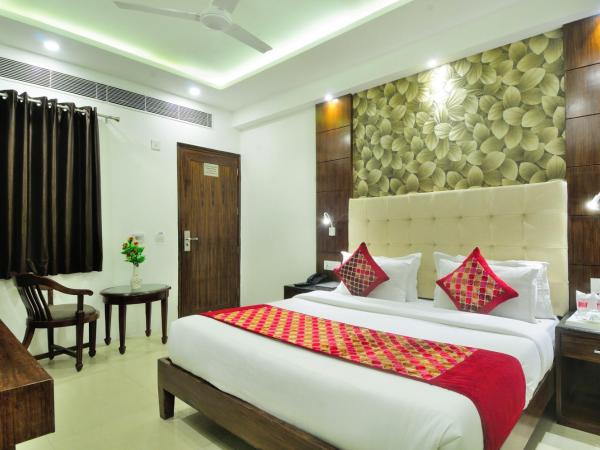 Hotel Yuvraj Deluxe : photo 4 de la chambre chambre deluxe double ou lits jumeaux