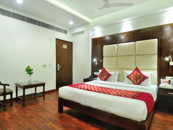 Hotel Yuvraj Deluxe : photo 3 de la chambre chambre double ou lits jumeaux deluxe supérieure 