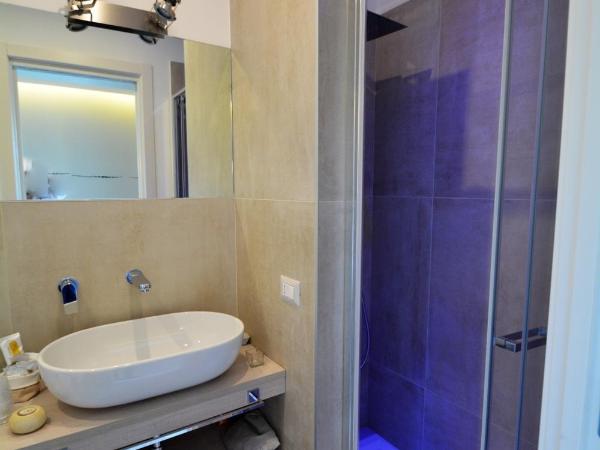 Graffiti : photo 10 de la chambre chambre double supérieure - vue sur ville