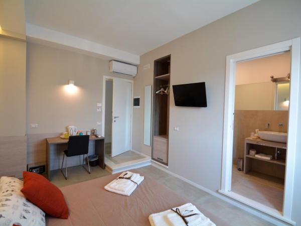 Graffiti : photo 7 de la chambre chambre double supérieure - vue sur ville