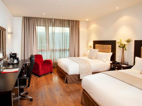 Hotel Crowne Plaza Madrid Airport : photo 4 de la chambre chambre lits jumeaux exécutive