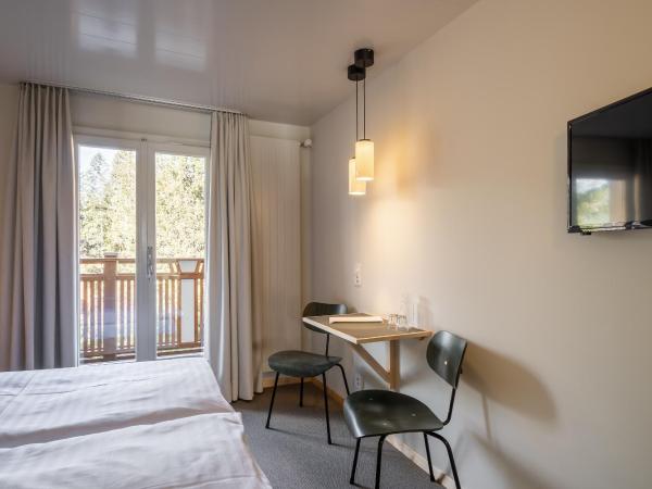 Hotel Alpenruhe - Vintage Design Hotel : photo 3 de la chambre chambre double avec balcon