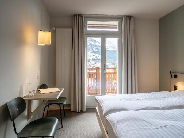 Hotel Alpenruhe - Vintage Design Hotel : photo 6 de la chambre chambre double avec balcon - vue sur montagne
