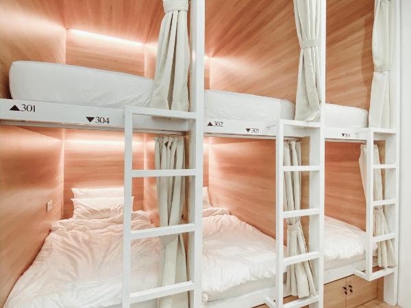 Sarang Hostel at City Centre : photo 4 de la chambre lit dans dortoir mixte de 6 lits