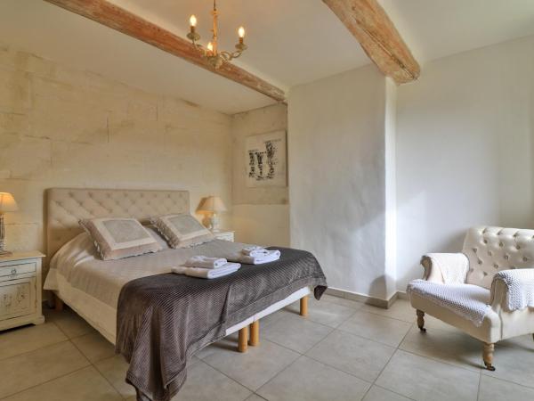 Mas des Tourterelles : photo 4 de la chambre suite