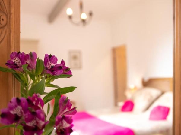 Mas des Tourterelles : photo 2 de la chambre chambre double deluxe avec douche