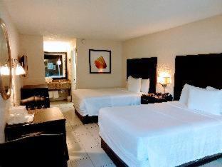 Red Carpet Inn Airport Fort Lauderdale : photo 1 de la chambre room #5869809