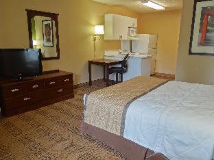 Extended Stay America Suites - Fort Lauderdale - Cypress Creek - Andrews Ave : photo 5 de la chambre room #47008124