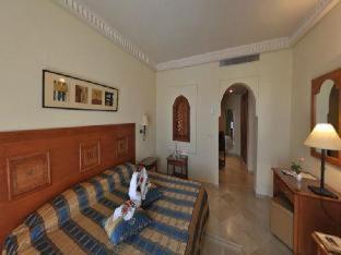 Alhambra Thalasso : photo 3 de la chambre room #4209520