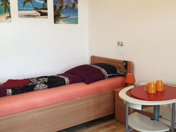 Gasthaus Pavillon : photo 8 de la chambre chambre lits jumeaux standard