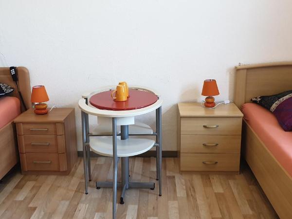 Gasthaus Pavillon : photo 2 de la chambre chambre lits jumeaux standard