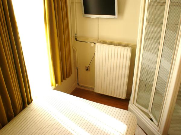 Hotel de Westertoren : photo 3 de la chambre chambre simple avec toilettes communes