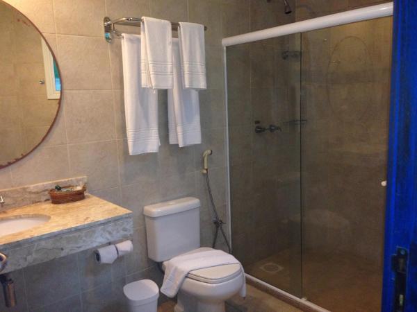 Farol de Itapuã Praia Hotel : photo 7 de la chambre chambre triple supérieure