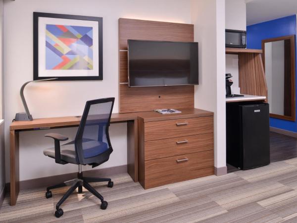 Holiday Inn Express New Orleans - St Charles, an IHG Hotel : photo 7 de la chambre chambre lit king-size standard