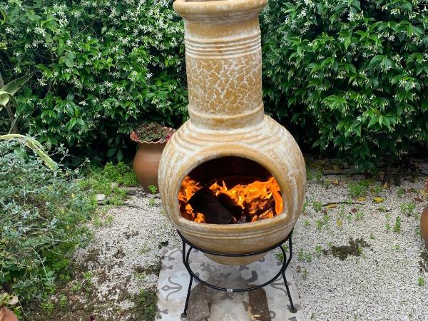 Gîte Aux Amandiers : photo 1 de la chambre chambre lit king-size supérieure