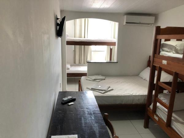 Pousada Suítes Do Pelô : photo 7 de la chambre chambre familiale avec climatisation