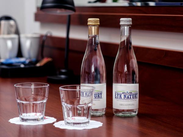 Hotel Trzy Róże : photo 4 de la chambre chambre lits jumeaux