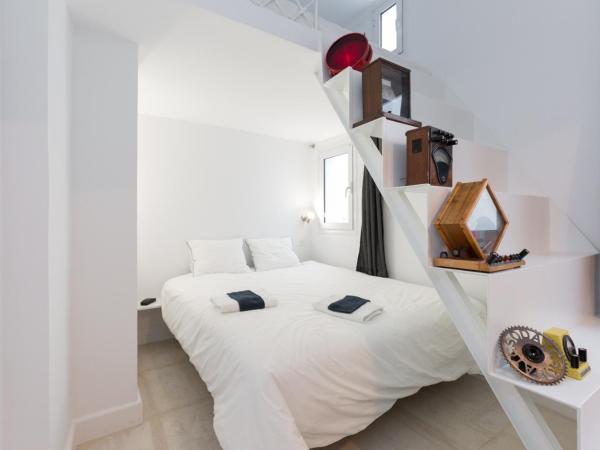 Troon of Athens Apartments : photo 3 de la chambre asteroscopio loft - no8