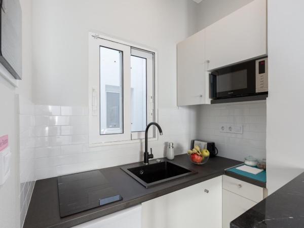 Troon of Athens Apartments : photo 3 de la chambre filopappou hill apartment - no9