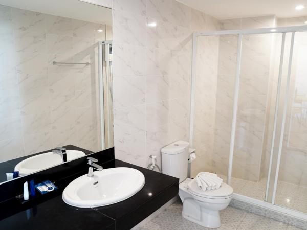 130 Hotel & Residence Bangkok : photo 3 de la chambre chambre lits jumeaux deluxe