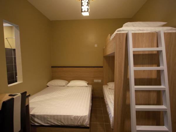 Shamrock Greenhill : photo 3 de la chambre chambre quadruple standard