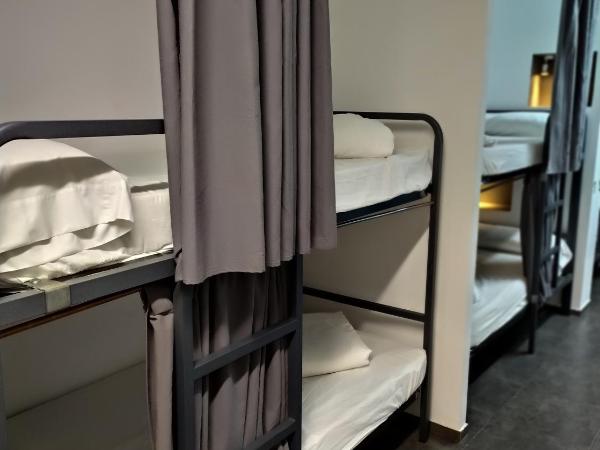 Olé Backpackers Hostel : photo 4 de la chambre lit dans dortoir mixte de 8 lits