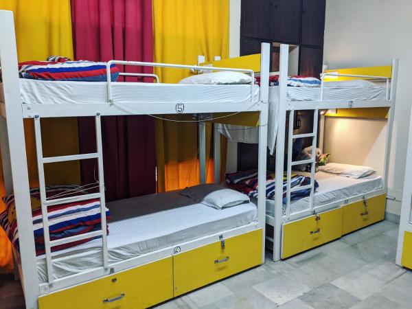 The Desire Hostel : photo 2 de la chambre lit dans dortoir mixte de 8 lits 