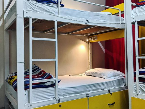 The Desire Hostel : photo 4 de la chambre lit superposé dans dortoir pour femmes 