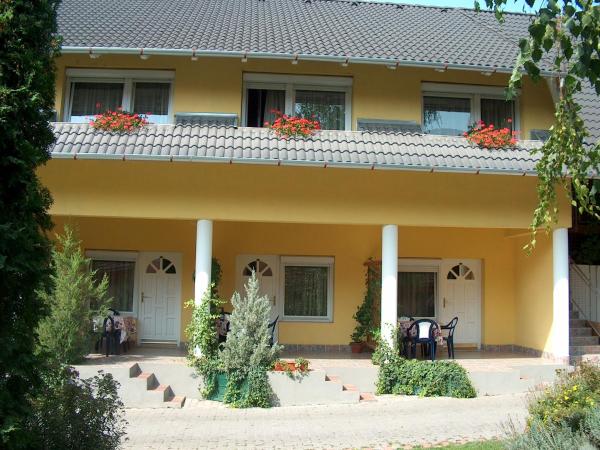 Piknik Wellness Hotel : photo 3 de la chambre chambre double ou lits jumeaux supérieure avec terrasse