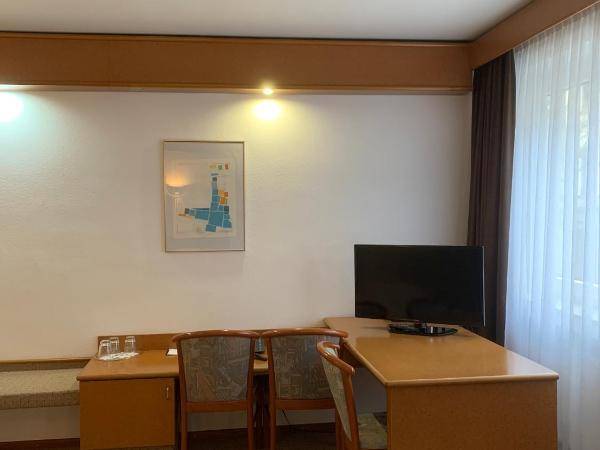 Hotel Mondial Comfort - Frankfurt City Centre : photo 4 de la chambre chambre lits jumeaux