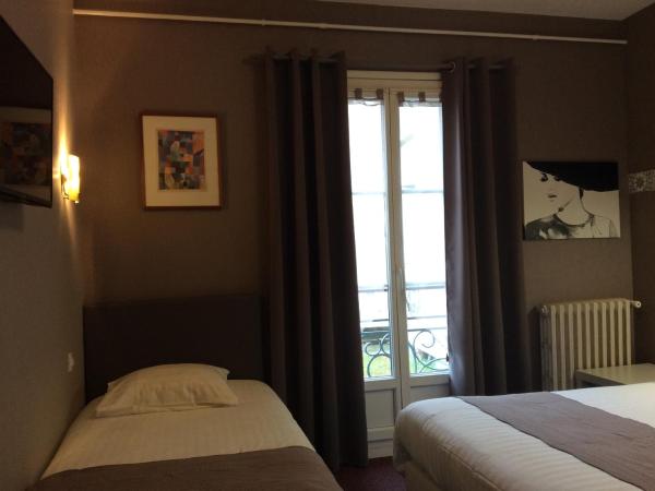 Hotel Berthelot : photo 3 de la chambre chambre triple