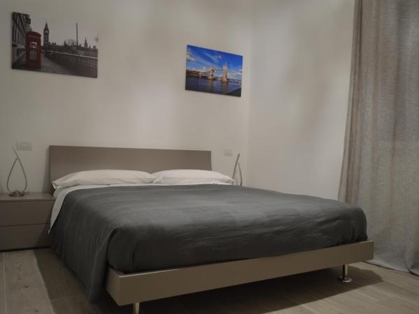 Camere Scandellara 24 : photo 3 de la chambre chambre double avec salle de bains privative