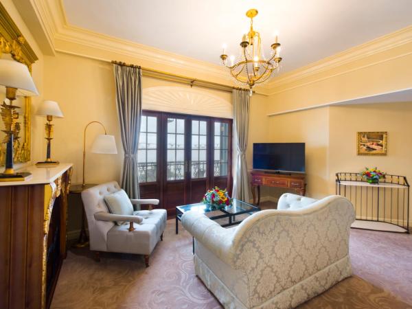 Rocks Hotel : photo 3 de la chambre suite lit king-size avec balcon - vue sur quai