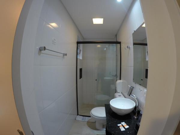 Hollyster Hotel : photo 1 de la chambre chambre triple