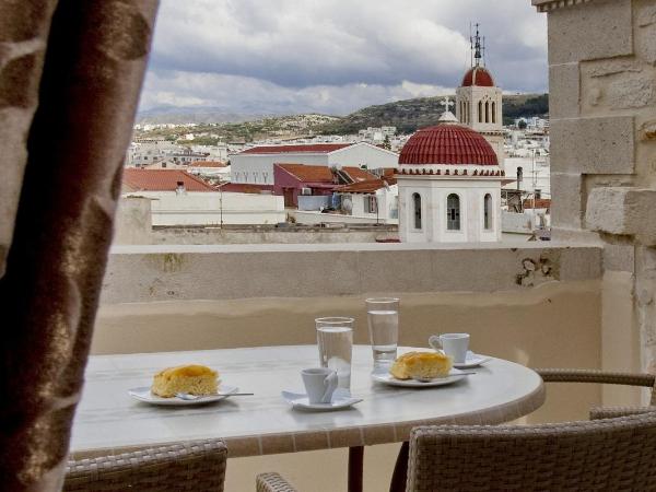 Antica Dimora Suites : photo 2 de la chambre suite junior avec balcon