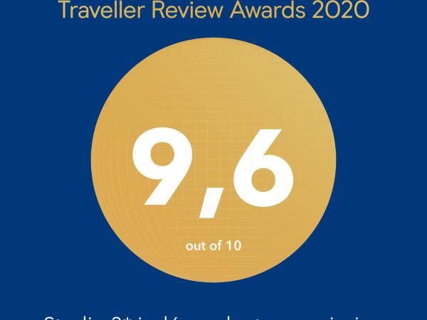 Maison 4 étoiles et Studio 3 étoiles indépendants avec piscine : photo 4 de la chambre chambre double avec salle de bains privative