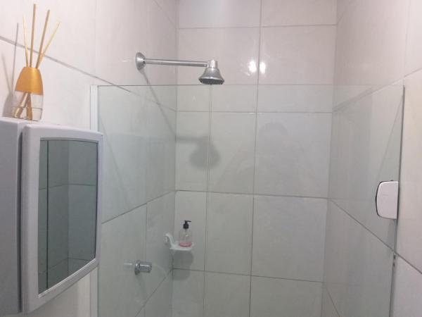 Pousada Aconchego de Mãe : photo 7 de la chambre chambre simple avec salle de bains privative