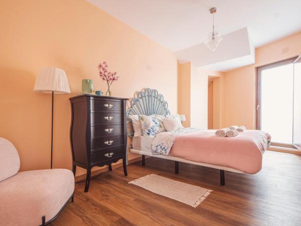 Sunlight House : photo 5 de la chambre chambre double avec salle de bains privative