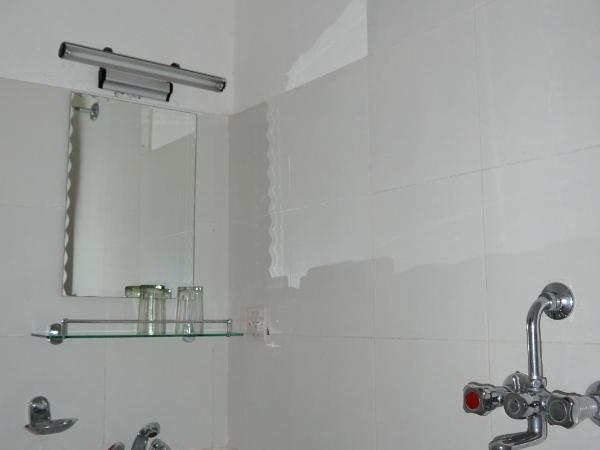 Peace Dragon Lodge : photo 7 de la chambre chambre double standard