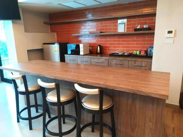 V20 Boutique Jacuzzi Hotel - SHA Extra Plus : photo 5 de la chambre suite exécutive 2 chambres 