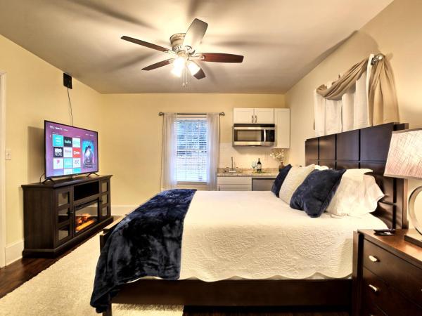 Relaxing, Comfortable, Private Bedroom : photo 2 de la chambre studio lit queen-size de luxe 
