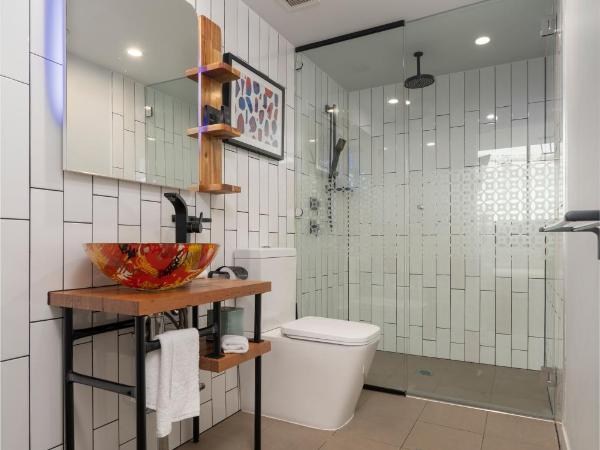 The Constance Fortitude Valley : photo 4 de la chambre hotel king with terrace with free wifi