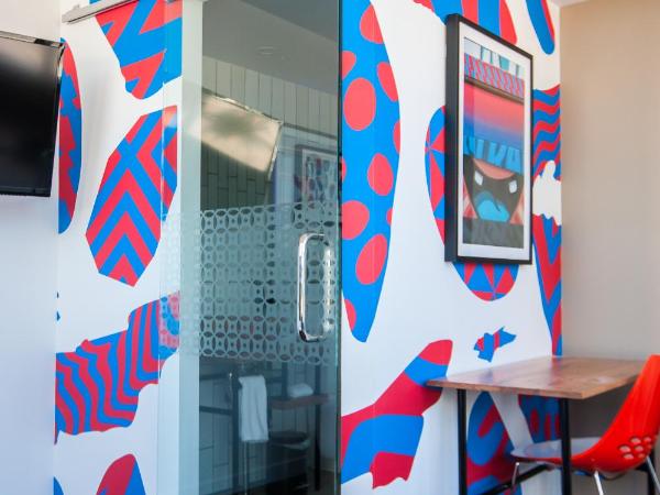 The Constance Fortitude Valley : photo 3 de la chambre hotel king with terrace with free wifi
