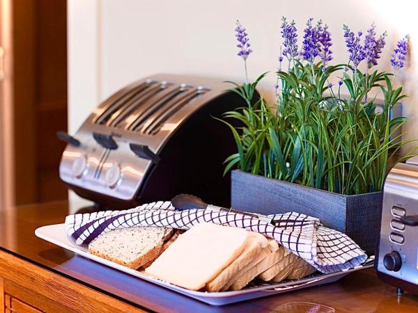 Kurrajong House : photo 5 de la chambre cottage rose - vue sur jardin