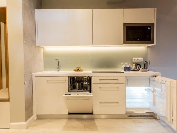 Royal Hill Residence : photo 2 de la chambre appartement 1 chambre - vue sur montagne