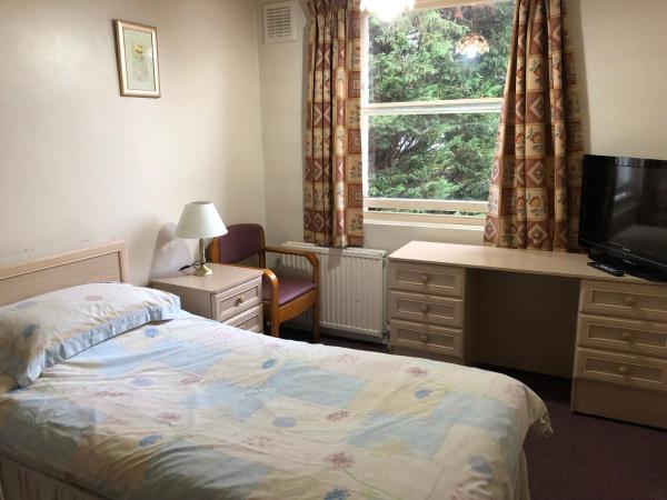 St. James's Guest House : photo 6 de la chambre chambre simple avec salle de bains commune